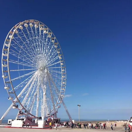 公寓 In With Ocean Views