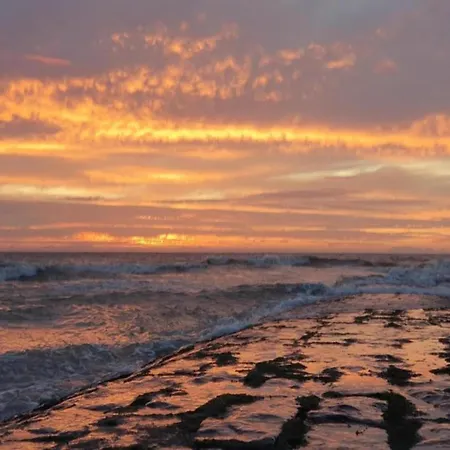 In With Ocean Views Apartamento